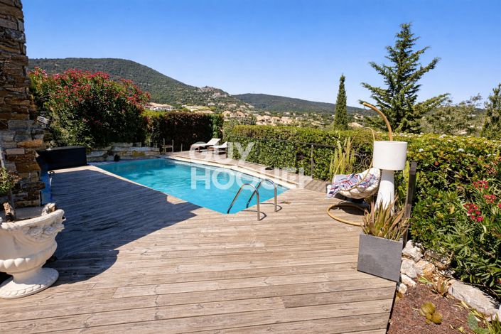 Image No.2-5 Bed House for sale