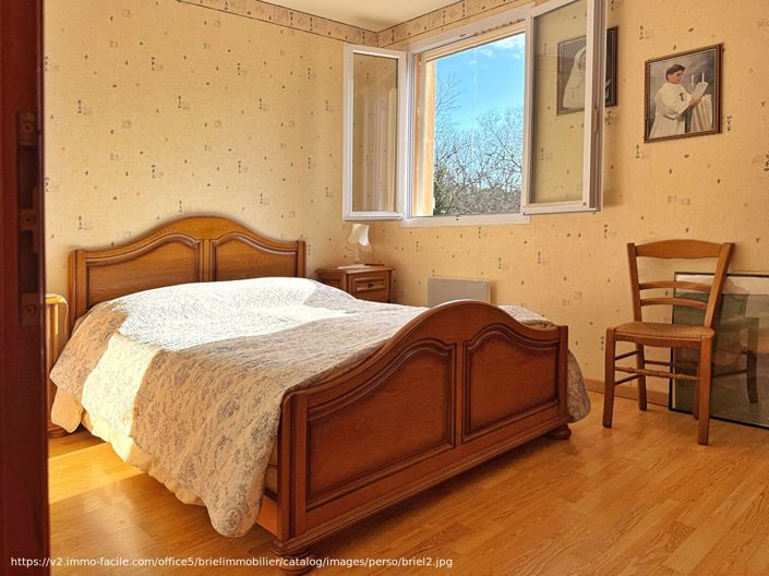 Image No.9-4 Bed House for sale