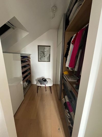 Image No.9-5 Bed House for sale