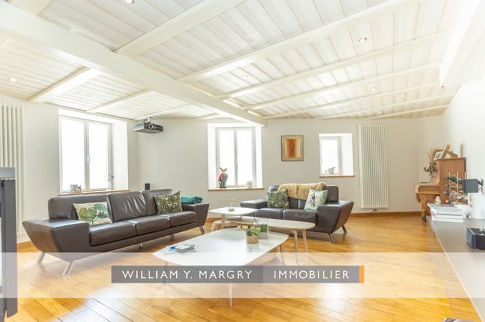 Image No.3-5 Bed House for sale