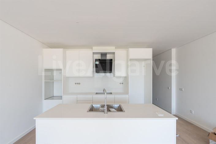 Image No.12-3 Bed Apartment for sale