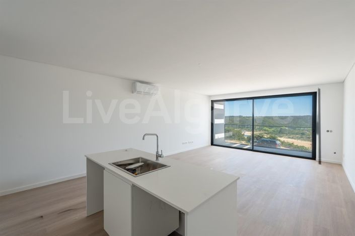 Image No.6-3 Bed Apartment for sale