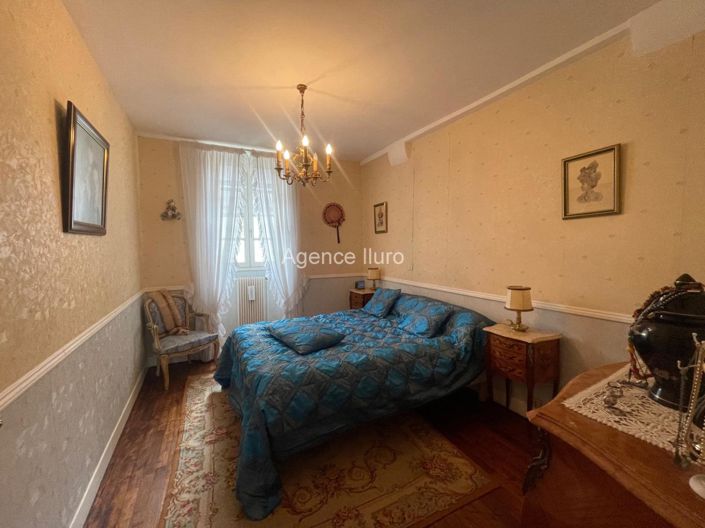 Image No.7-4 Bed House for sale