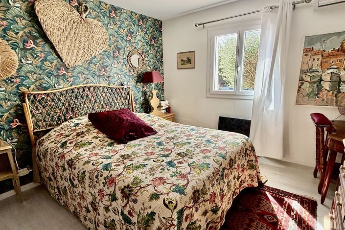 Image No.11-5 Bed House for sale