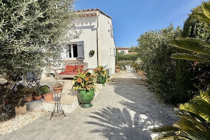 Image No.5-Maison de 5 chambres à vendre à Sainte-Maxime