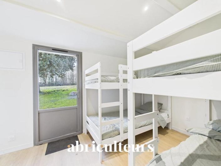 Image No.12-5 Bed House for sale