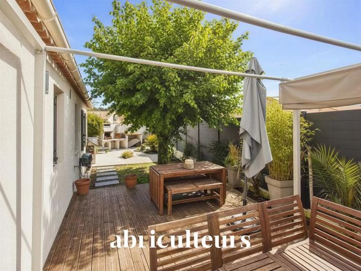 Image No.17-3 Bed House for sale