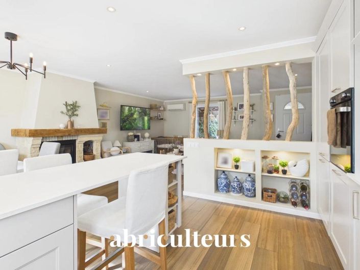 Image No.3-3 Bed House for sale