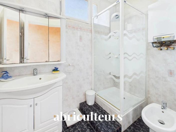 Image No.8-4 Bed Apartment for sale