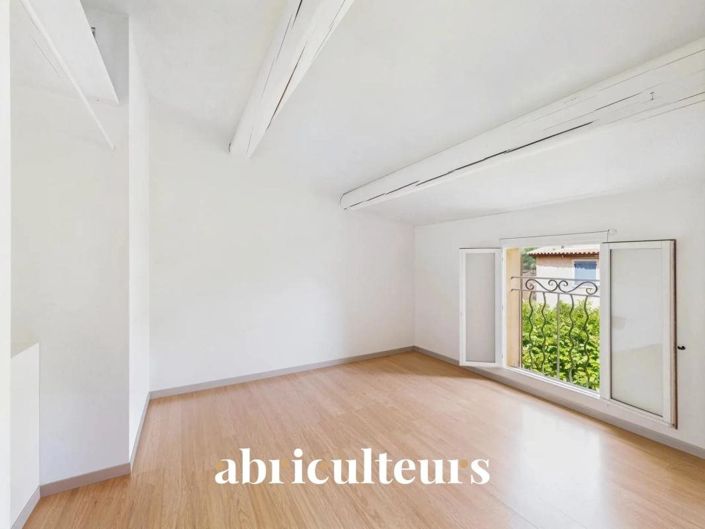 Image No.14-5 Bed House for sale