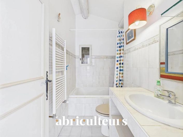 Image No.16-5 Bed House for sale