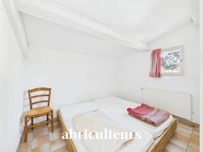 Image No.18-5 Bed House for sale