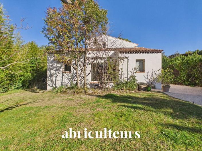 Image No.2-5 Bed House for sale