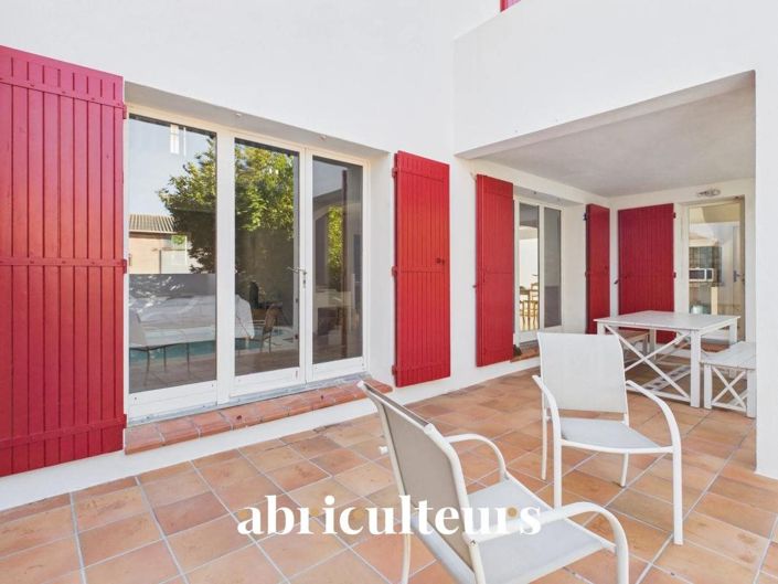 Image No.25-5 Bed House for sale