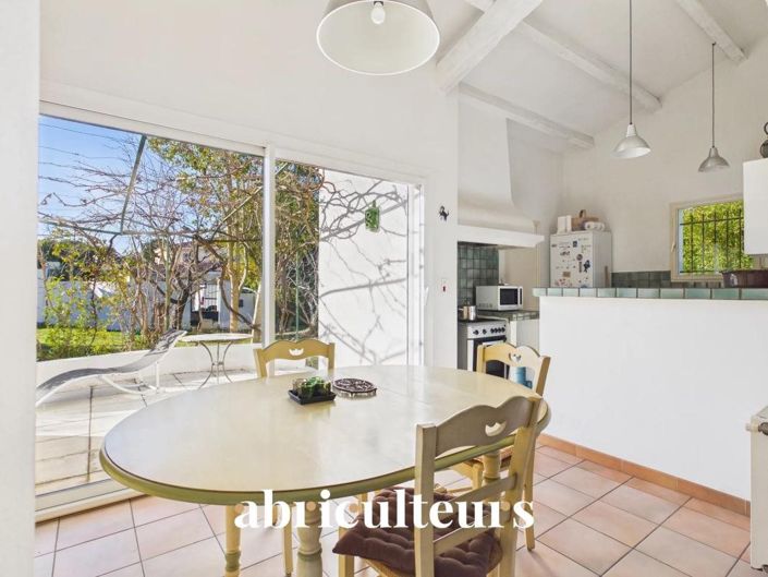 Image No.7-5 Bed House for sale