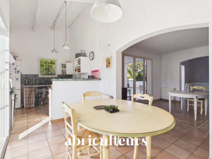 Image No.9-5 Bed House for sale