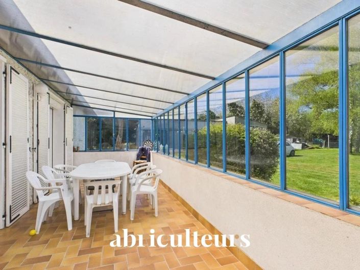 Image No.11-3 Bed House for sale