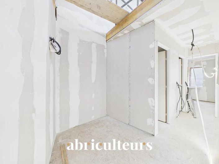 Image No.6-2 Bed House for sale