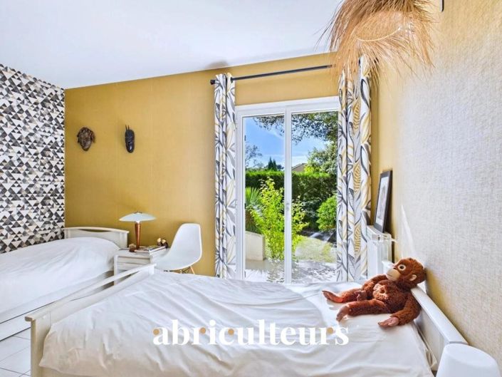 Image No.13-4 Bed House for sale