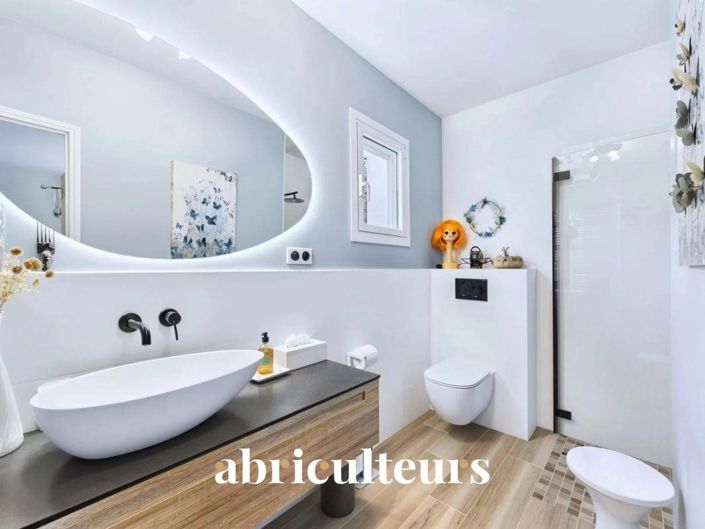 Image No.9-4 Bed House for sale