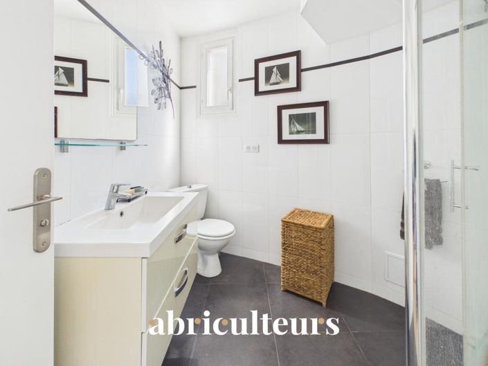 Image No.11-1 Bed Apartment for sale