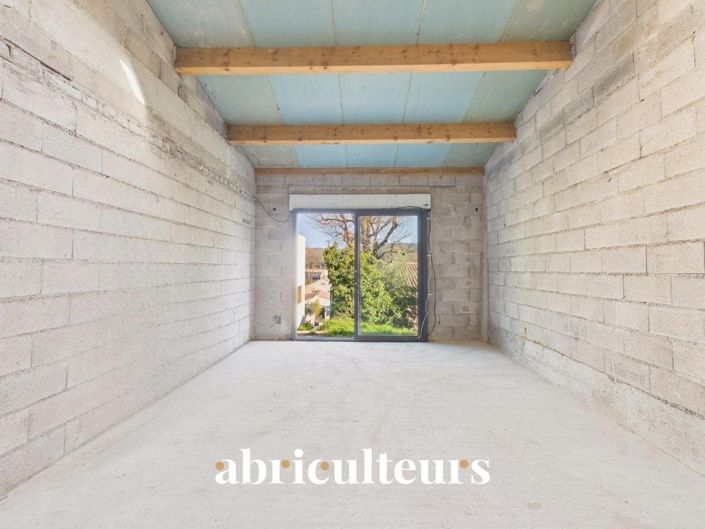 Image No.3-1 Bed House for sale