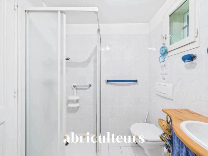 Image No.11-4 Bed House for sale