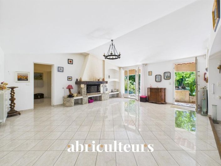 Image No.4-4 Bed House for sale