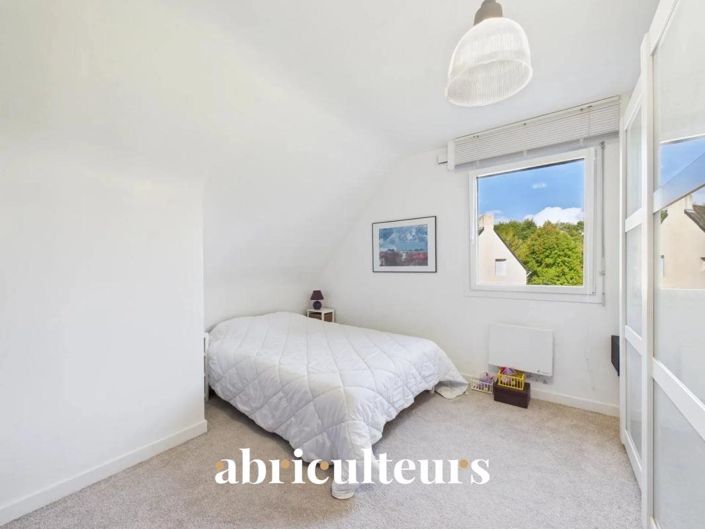 Image No.15-4 Bed House for sale