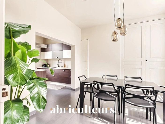 Image No.5-5 Bed House for sale