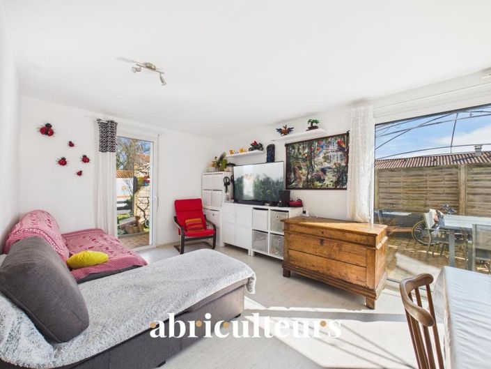 Image No.3-3 Bed House for sale