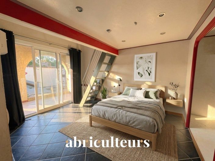 Image No.10-5 Bed House for sale