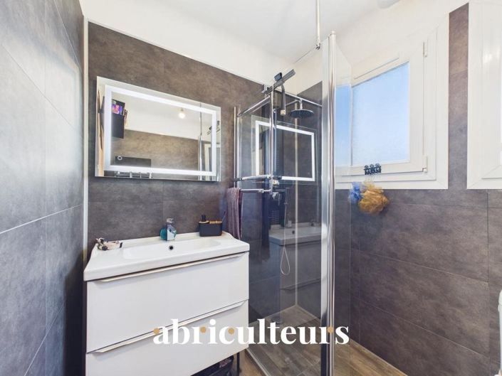 Image No.5-3 Bed House for sale