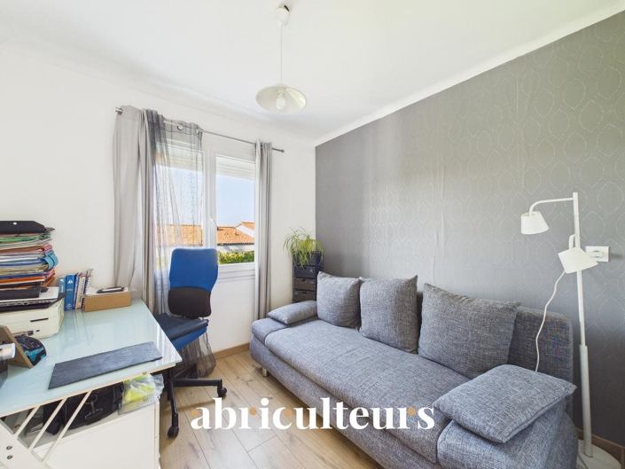 Image No.7-3 Bed House for sale