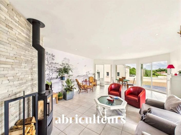 Image No.3-Maison de 5 chambres à vendre à Mortagne-sur-Gironde