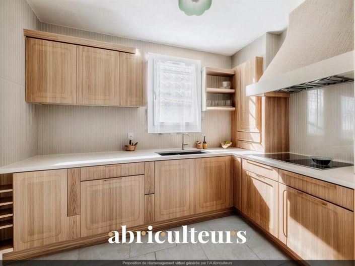 Image No.6-4 Bed House for sale