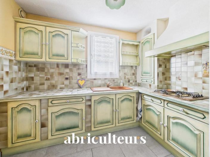 Image No.7-4 Bed House for sale