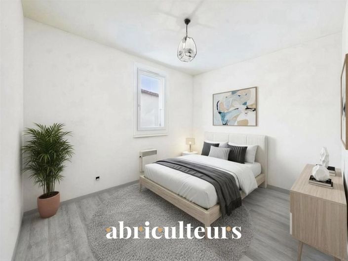 Image No.8-4 Bed House for sale