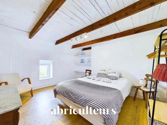 Image No.11-5 Bed House for sale