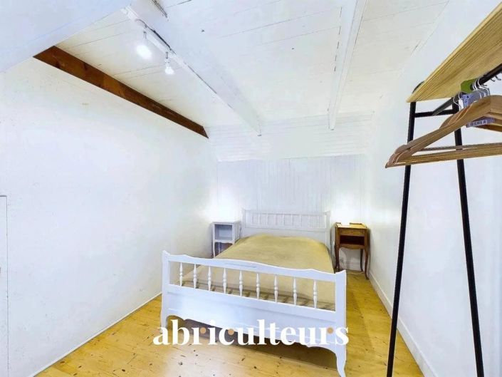 Image No.11-5 Bed House for sale