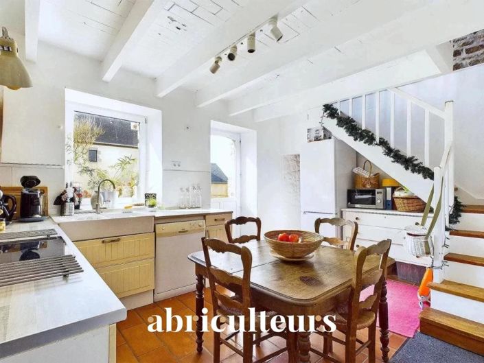 Image No.6-5 Bed House for sale