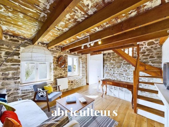 Image No.7-5 Bed House for sale