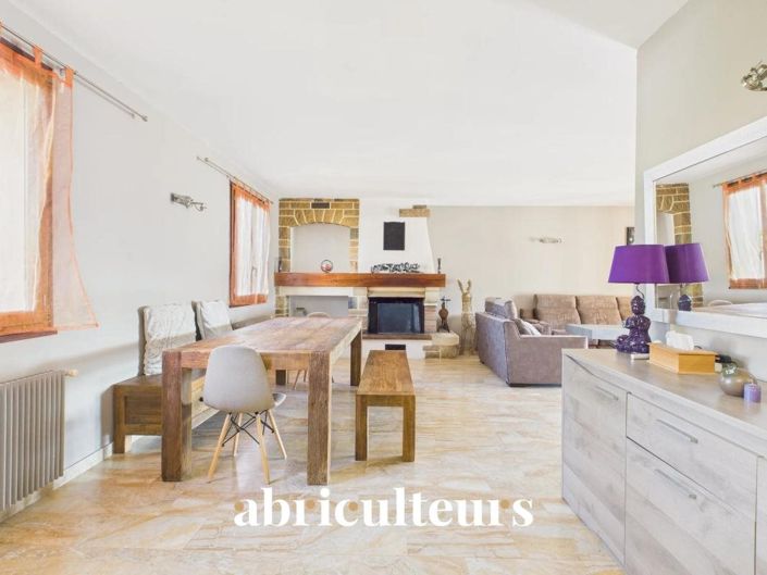 Image No.3-3 Bed House for sale