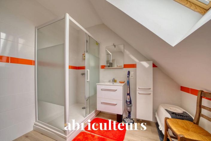 Image No.13-4 Bed House for sale