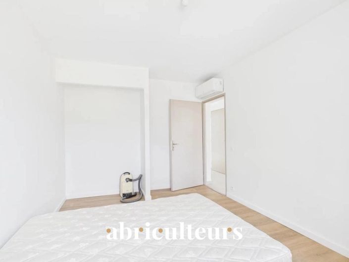 Image No.16-3 Bed Apartment for sale