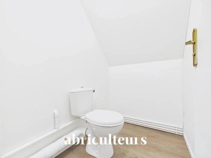 Image No.13-4 Bed House for sale