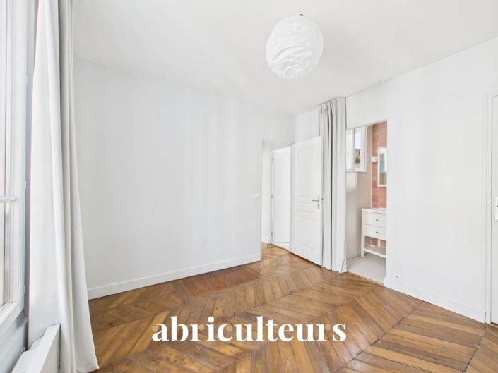 Image No.8-3 Bed Apartment for sale