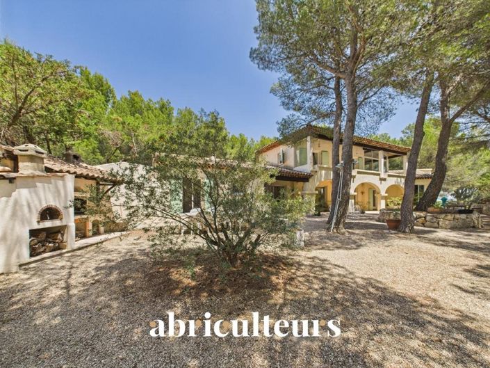 Image No.25-5 Bed House for sale