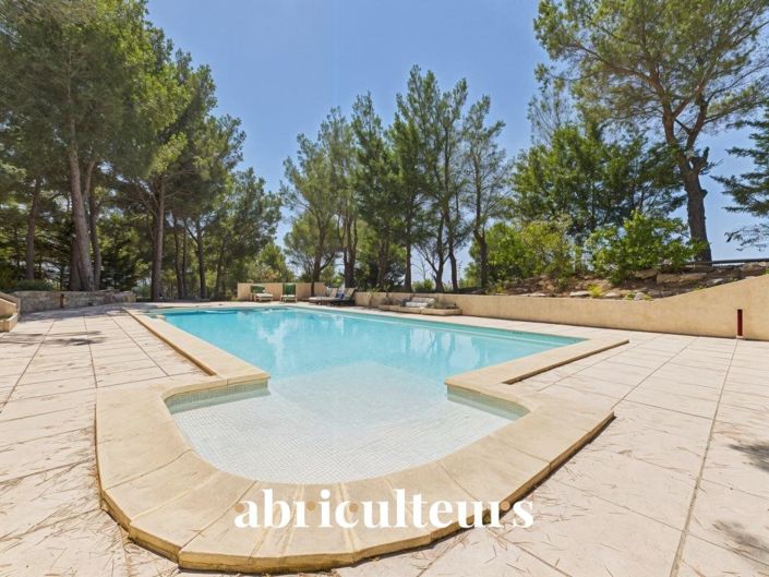 Image No.3-5 Bed House for sale