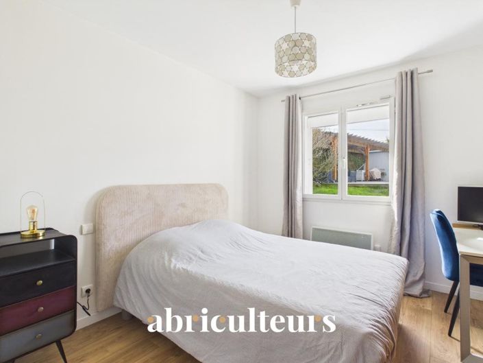 Image No.13-4 Bed House for sale